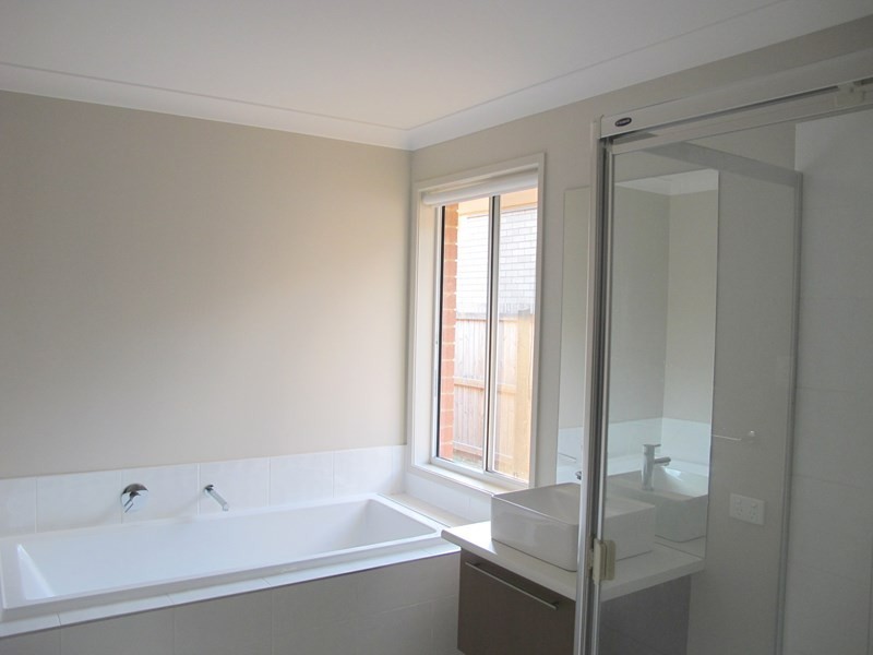59 Valentine Circuit, Augustine Heights QLD 4300