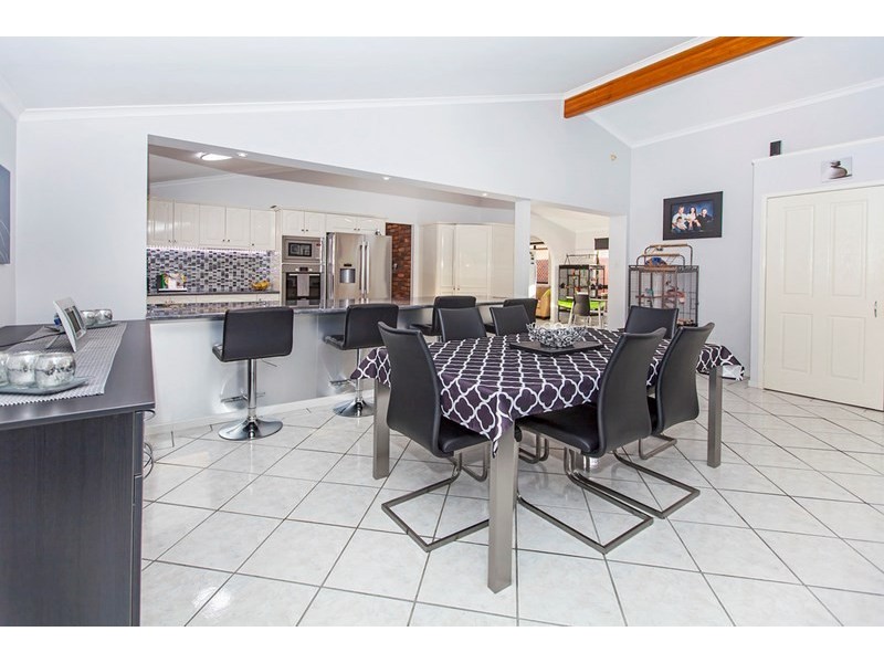 56 Moss Road, Camira QLD 4300