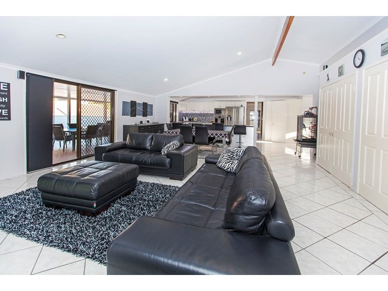 56 Moss Road, Camira QLD 4300