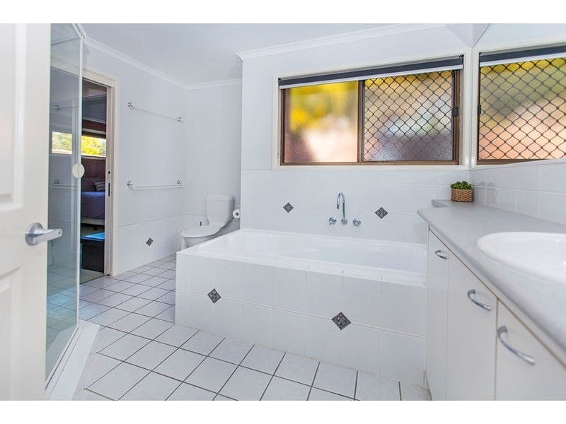 56 Moss Road, Camira QLD 4300