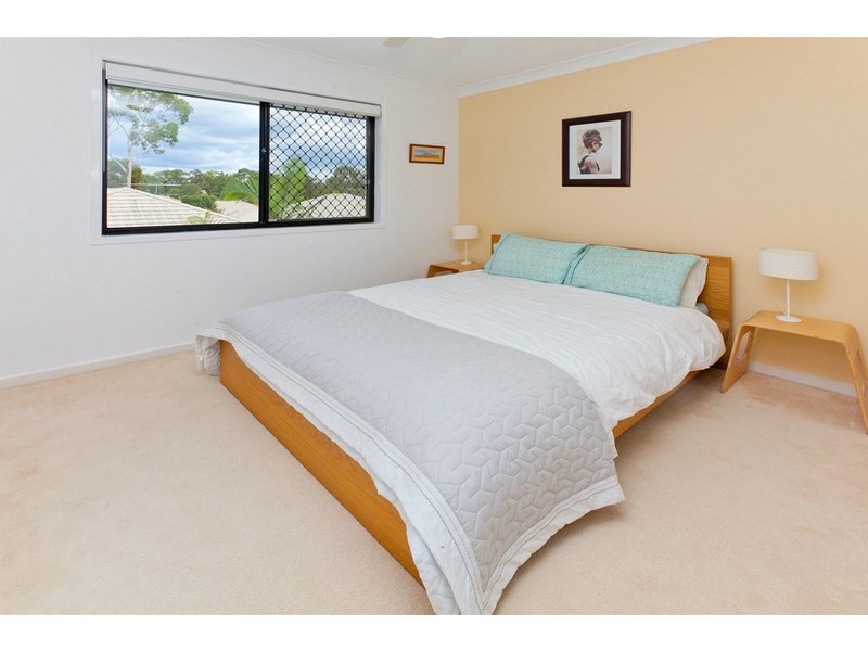 6 Fort Close, Springfield Lakes QLD 4300