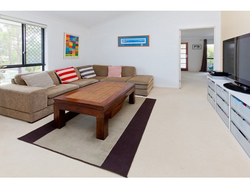 6 Fort Close, Springfield Lakes QLD 4300