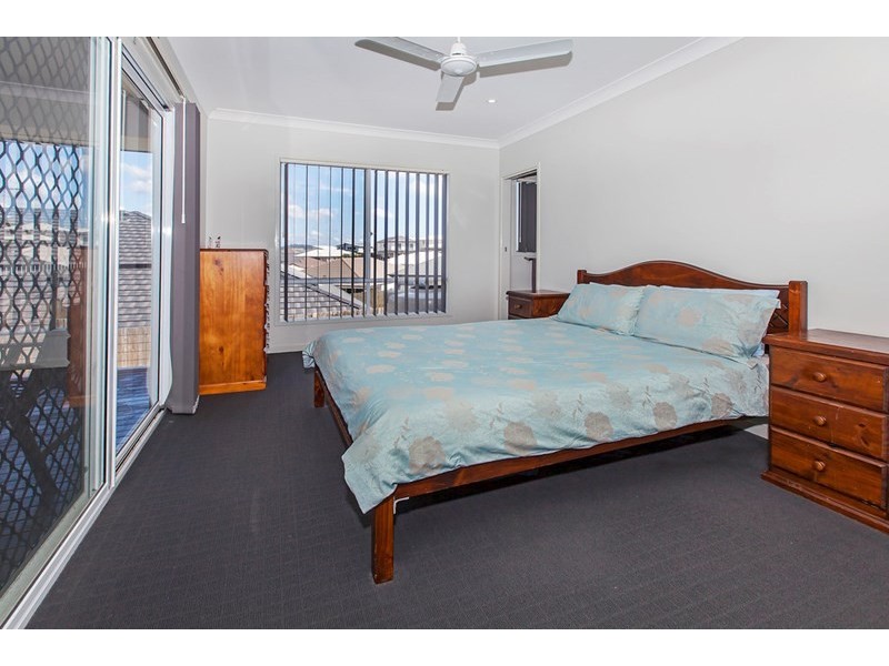 27 Laguna Crescent, Springfield Lakes QLD 4300