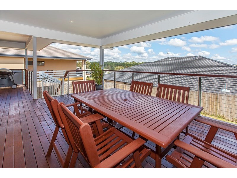 27 Laguna Crescent, Springfield Lakes QLD 4300
