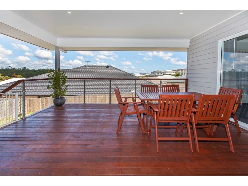 27 Laguna Crescent, Springfield Lakes QLD 4300