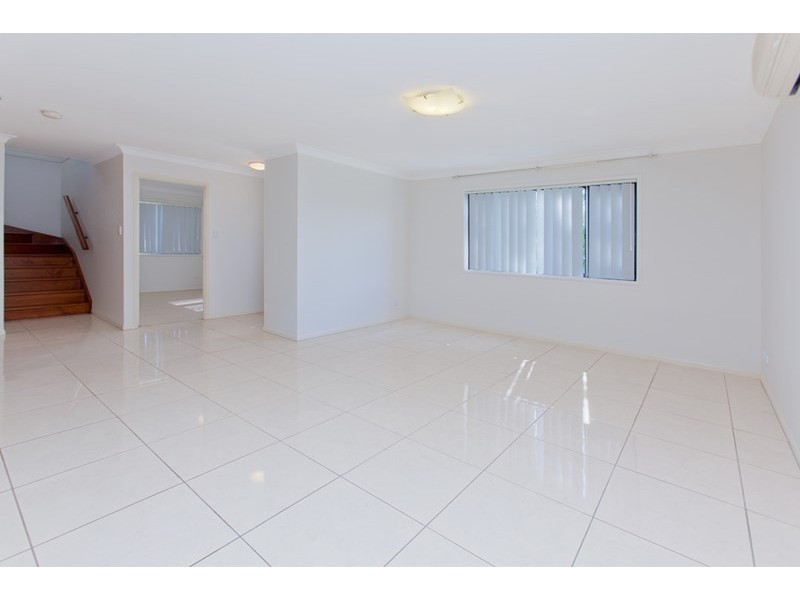 101 Lakeside Avenue, Springfield Lakes QLD 4300