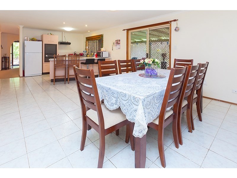 11 Alicia Court, Camira QLD 4300