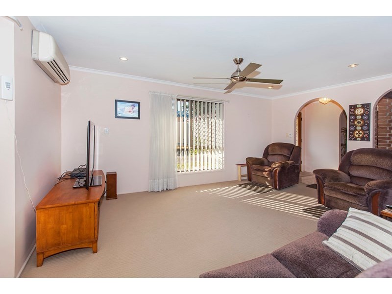 34 Bluegum Drive, Camira QLD 4300