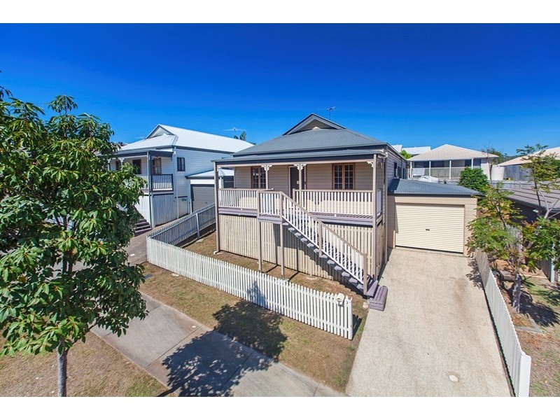 7 Park Edge Drive, Springfield Lakes QLD 4300