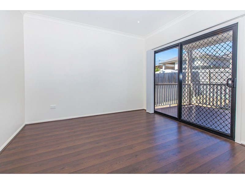 7 Park Edge Drive, Springfield Lakes QLD 4300