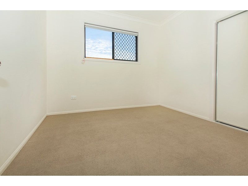 7 Park Edge Drive, Springfield Lakes QLD 4300