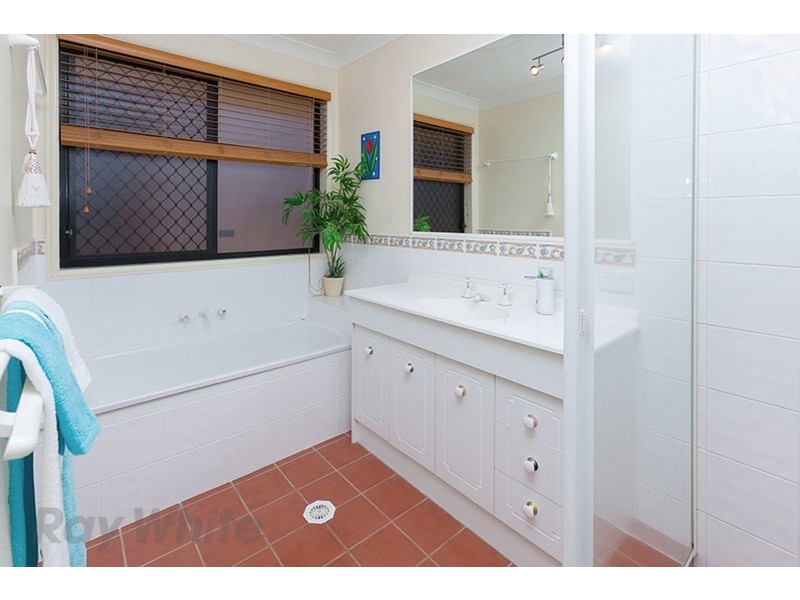 12 James Josey Avenue, Springfield Lakes QLD 4300