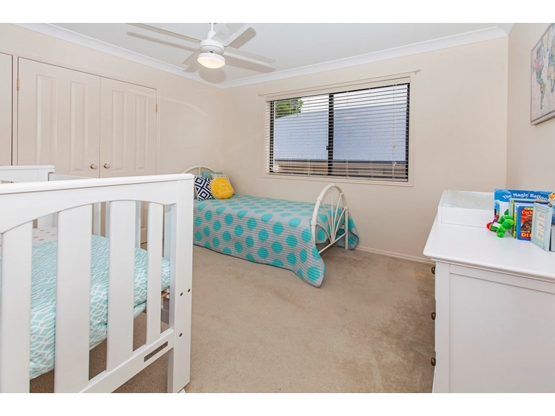 285 Lakeside Avenue, Springfield Lakes QLD 4300