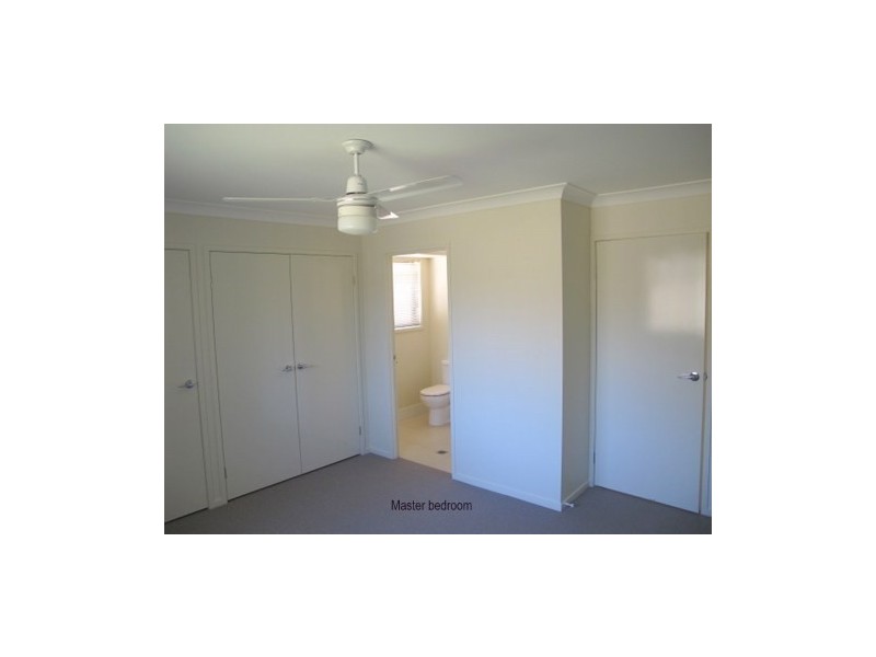 6 Hallvard Crescent, Augustine Heights QLD 4300