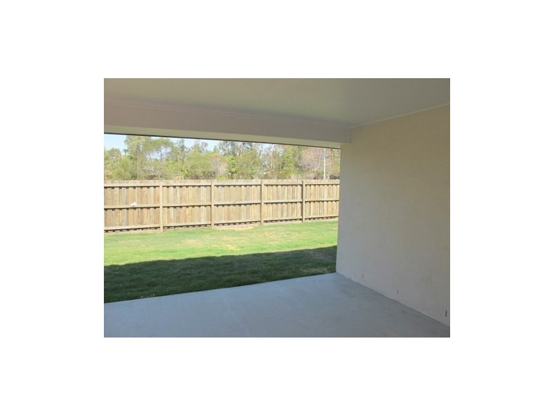 6 Hallvard Crescent, Augustine Heights QLD 4300