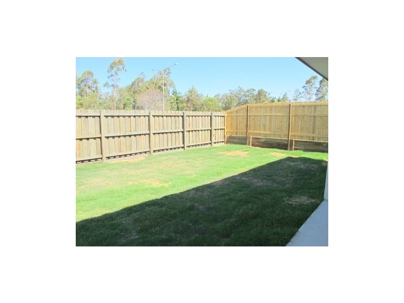 6 Hallvard Crescent, Augustine Heights QLD 4300