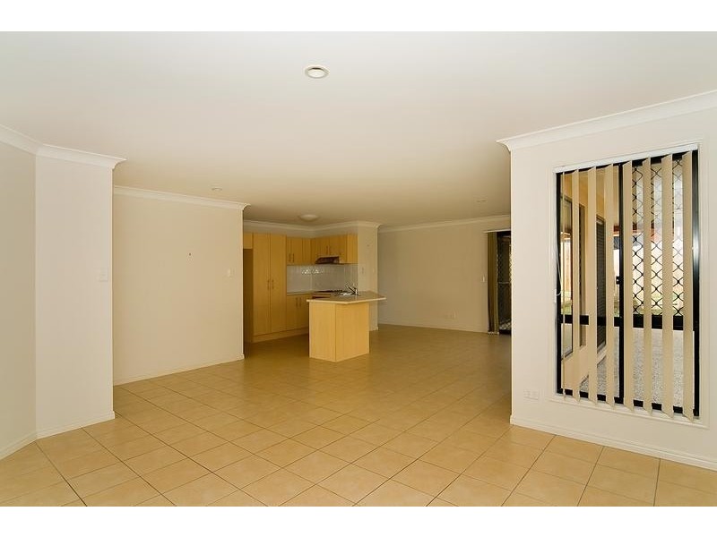 11 Jasper Place, Springfield QLD 4300