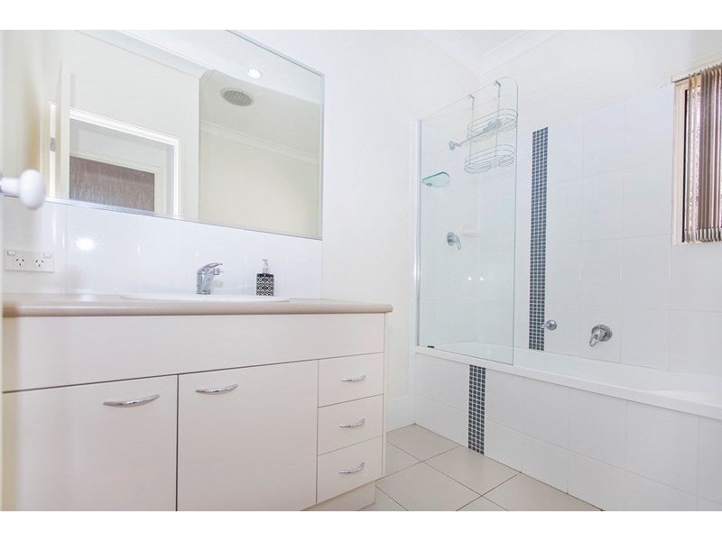 3 Inlet Lane, Springfield Lakes QLD 4300