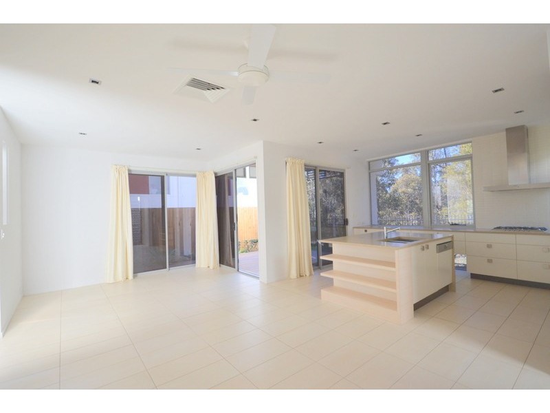 13 Spyglass Lane, Brookwater QLD 4300