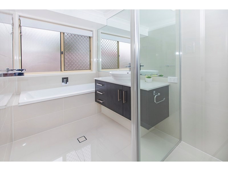 11 Millwood Terrace, Springfield QLD 4300