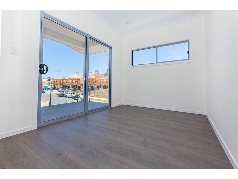 2/ 56 Serene Crescent, Springfield Lakes QLD 4300