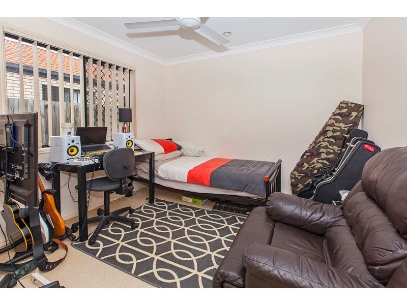 10 Berkshire Place, Springfield Lakes QLD 4300