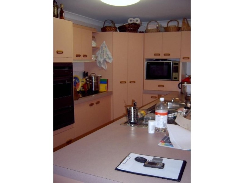 15 Angelica Place, Forest Lake QLD 4078