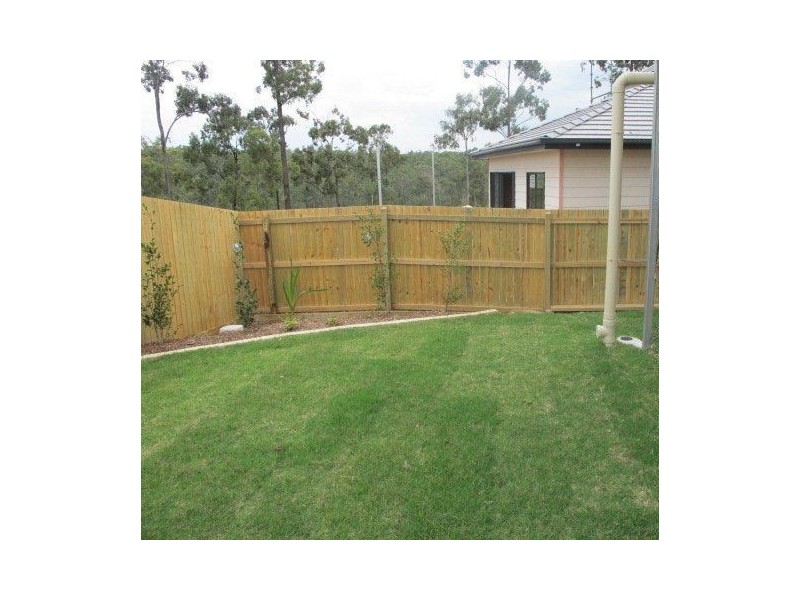 4 Cascades Street, Springfield Lakes QLD 4300
