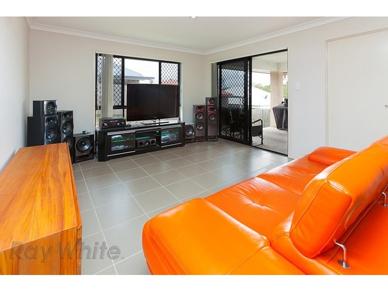 2 Alton Towers Street, Springfield Lakes QLD 4300