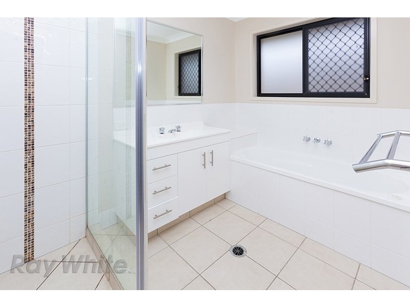 2 Alton Towers Street, Springfield Lakes QLD 4300