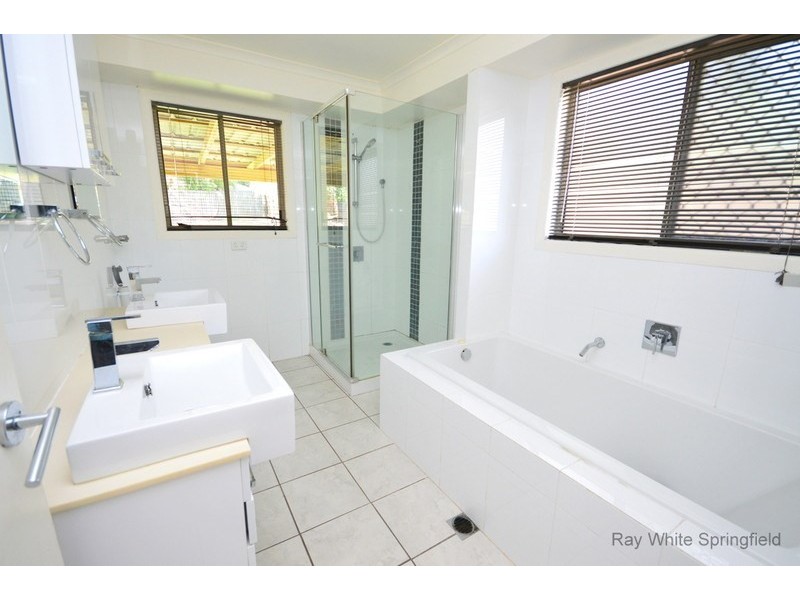 6 Gardenia Court, Camira QLD 4300