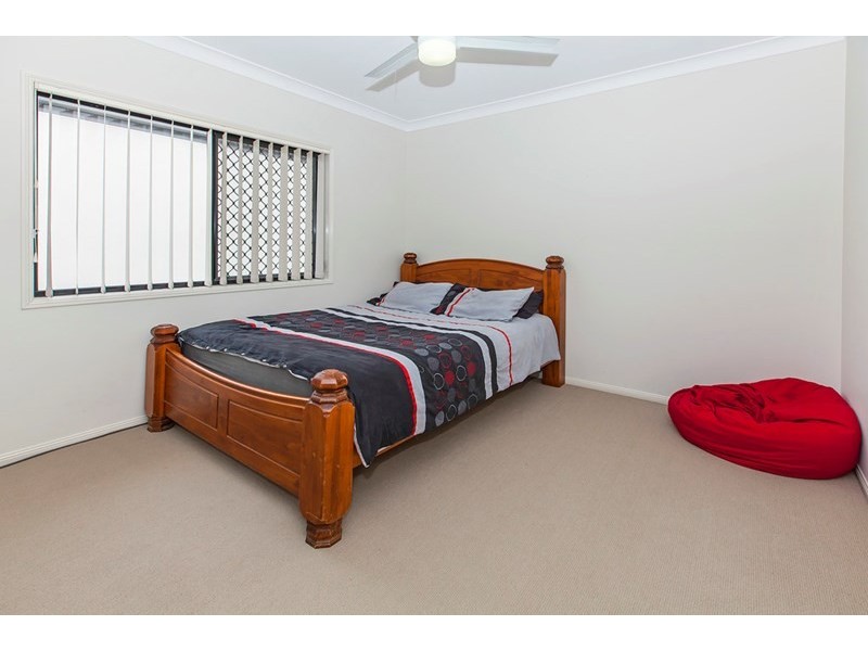 226 Lakeside Avenue, Springfield Lakes QLD 4300