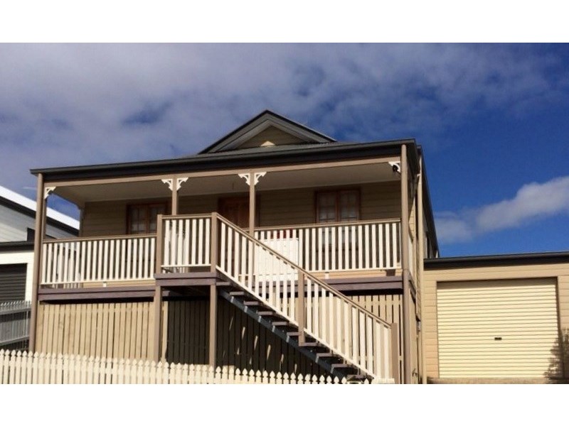 7 Park Edge Drive, Springfield Lakes QLD 4300