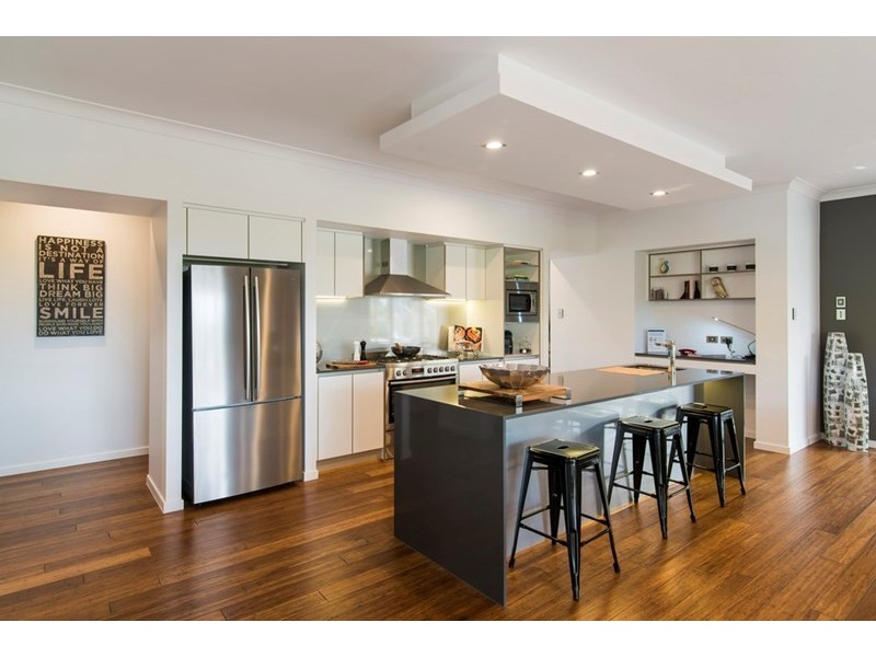 5 Valentine Circuit, Augustine Heights QLD 4300