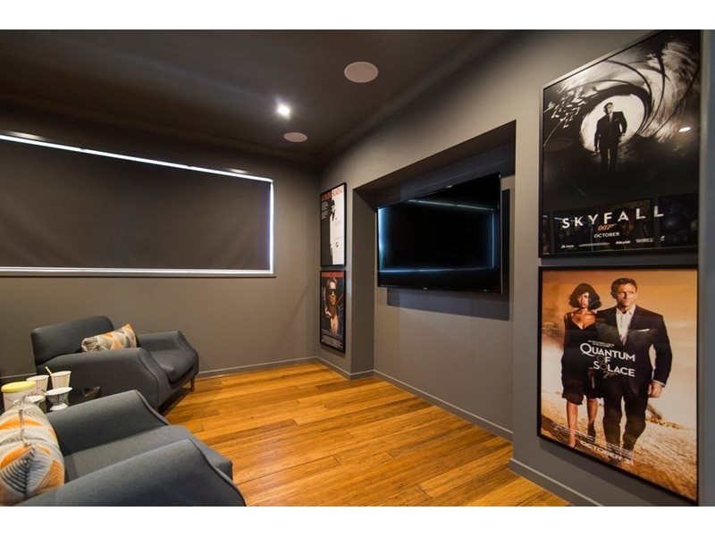 5 Valentine Circuit, Augustine Heights QLD 4300