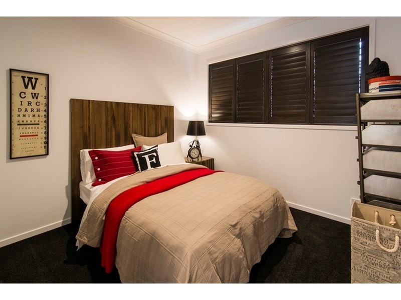5 Valentine Circuit, Augustine Heights QLD 4300