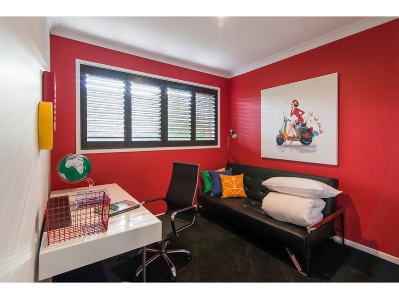 5 Valentine Circuit, Augustine Heights QLD 4300