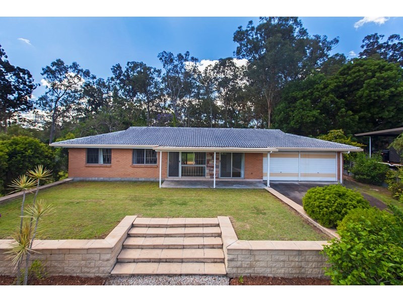 19 Hallett Avenue, Camira QLD 4300