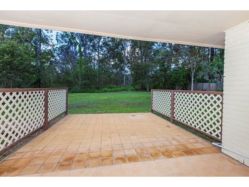 19 Hallett Avenue, Camira QLD 4300