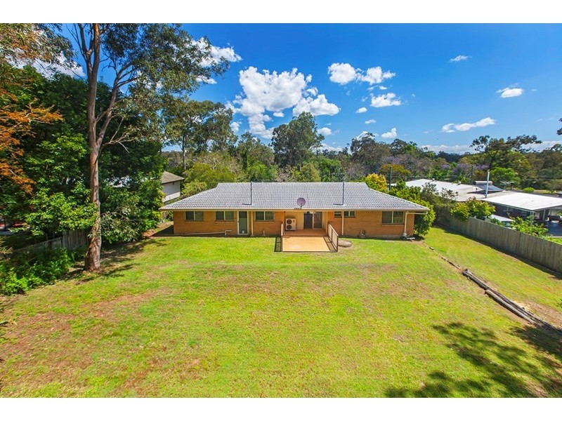 19 Hallett Avenue, Camira QLD 4300