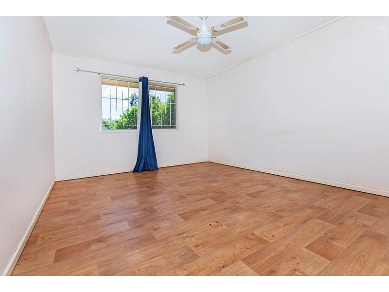19 Hallett Avenue, Camira QLD 4300