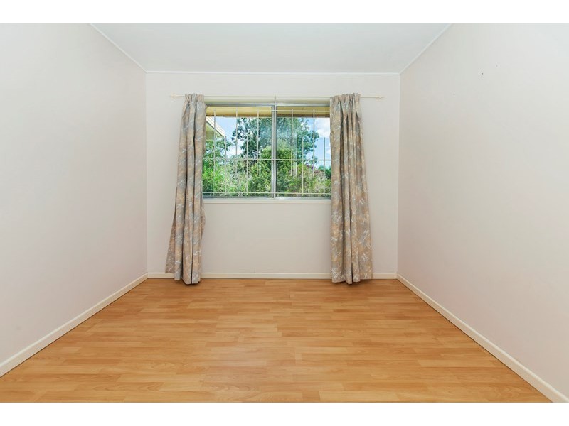 19 Hallett Avenue, Camira QLD 4300