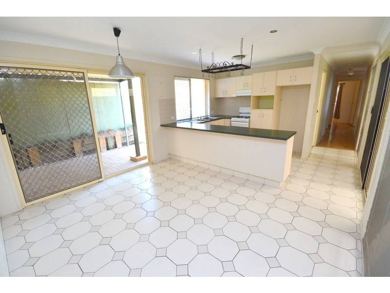 11 Monterey Close, Forest Lake QLD 4078