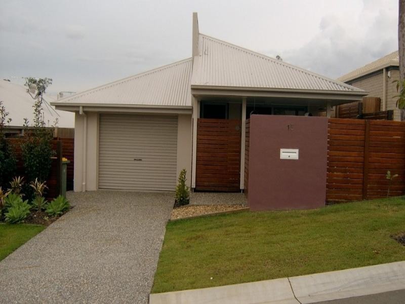 15 Emerald Crescent, Springfield Lakes QLD 4300