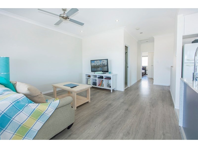 2/2 Neroli Drive, Springfield Lakes QLD 4300