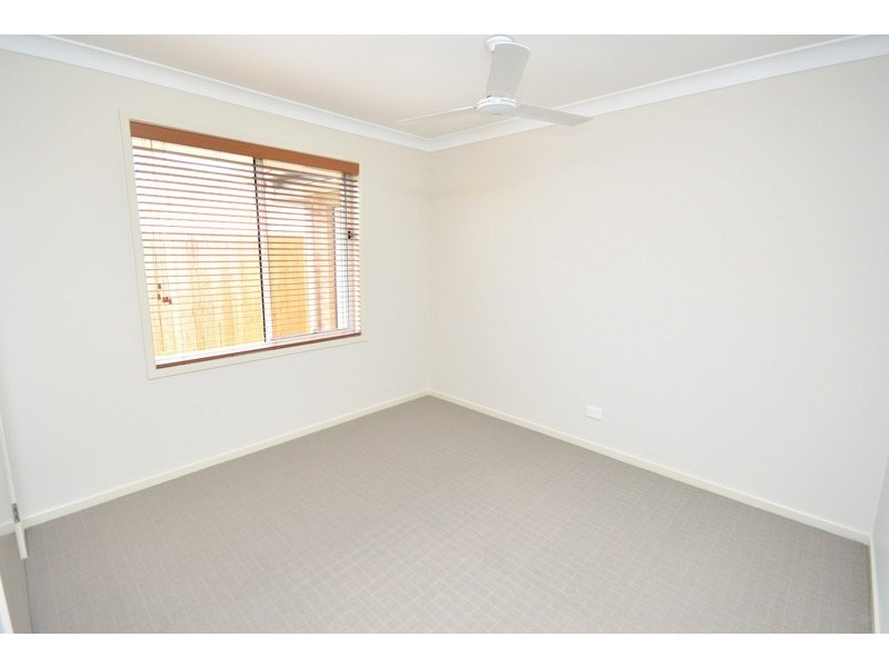 32 Hallvard Crescent, Augustine Heights QLD 4300