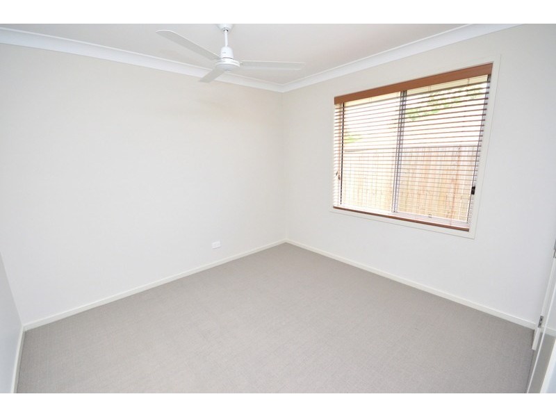 32 Hallvard Crescent, Augustine Heights QLD 4300