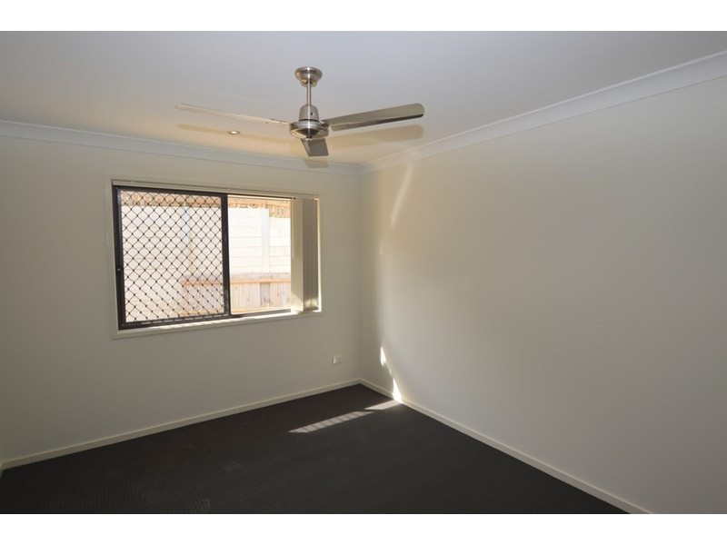 1 Zen Court, Springfield Lakes QLD 4300