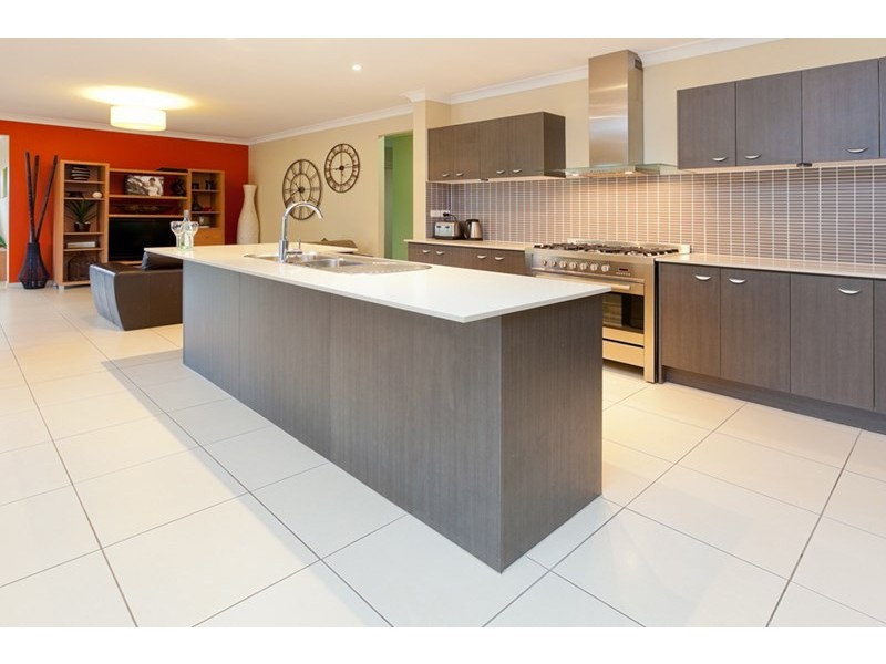 27 Ambrose Drive, Augustine Heights QLD 4300
