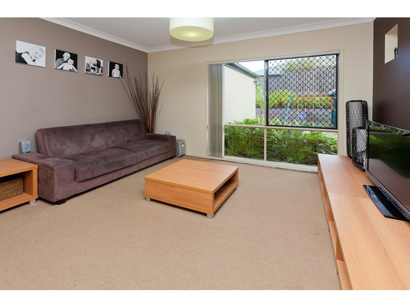 27 Ambrose Drive, Augustine Heights QLD 4300